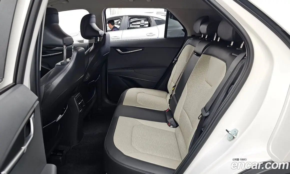 Kia Niro 2025 1.6 автомат (гидро), фото 16 Kia Niro 2025 1.6 автомат (гидро), фото 16