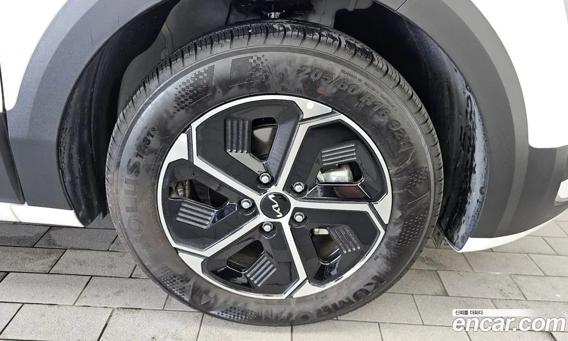 Kia Niro 2025 1.6 автомат (гидро), фото 7 Kia Niro 2025 1.6 автомат (гидро), фото 7