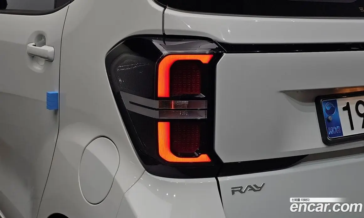 Kia Ray 2023 1.0 автомат (гидро), фото 9