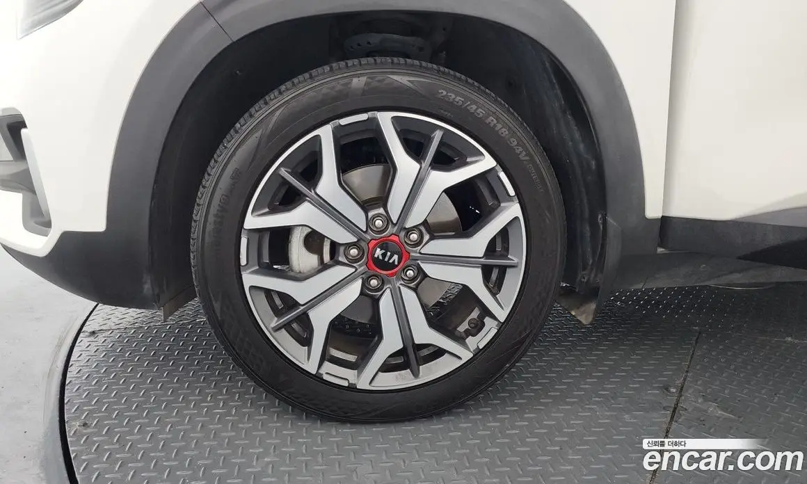 Kia Seltos 2021 1.6 автомат (гидро), фото 5 Kia Seltos 2021 1.6 автомат (гидро), фото 5