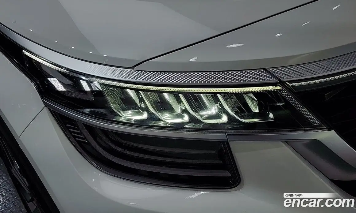 Kia Seltos 2021 1.6 автомат (гидро), фото 8 Kia Seltos 2021 1.6 автомат (гидро), фото 8