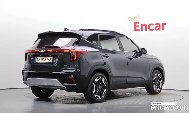 Kia Seltos 2024 1.6 автомат (гидро), миниатюра 2