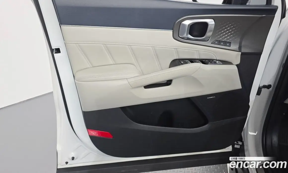 Kia Sorento 2023 1.6 автомат (гидро), фото 14