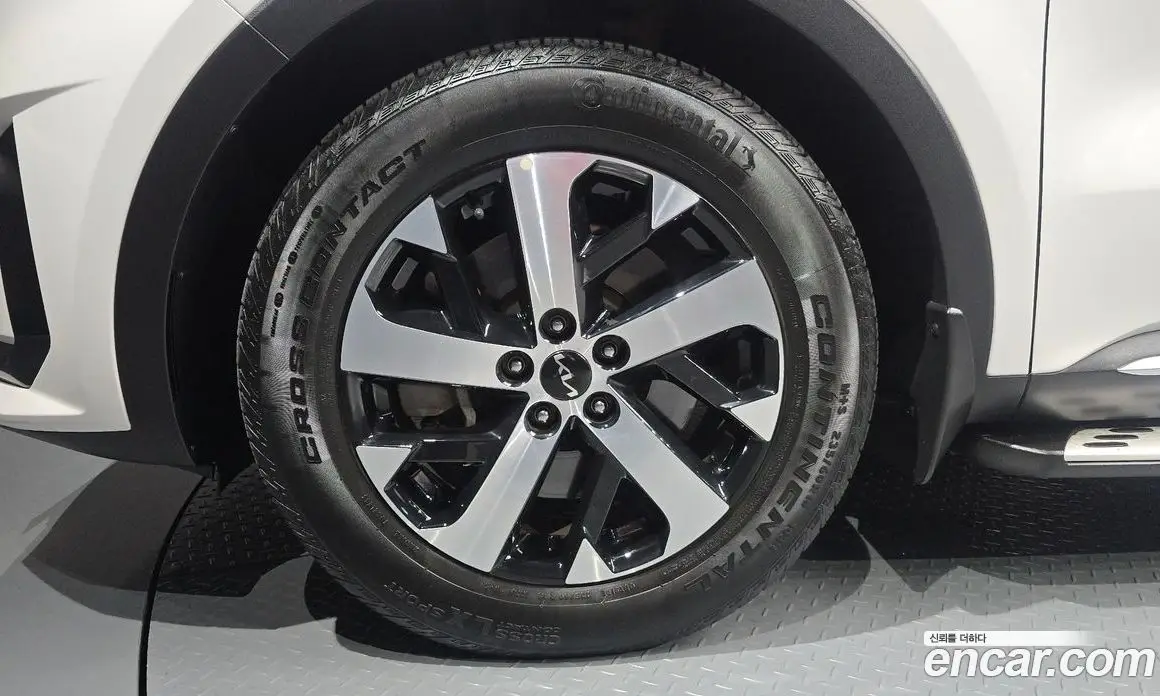 Kia Sorento 2023 2.5 автомат (гидро), фото 5 Kia Sorento 2023 2.5 автомат (гидро), фото 5