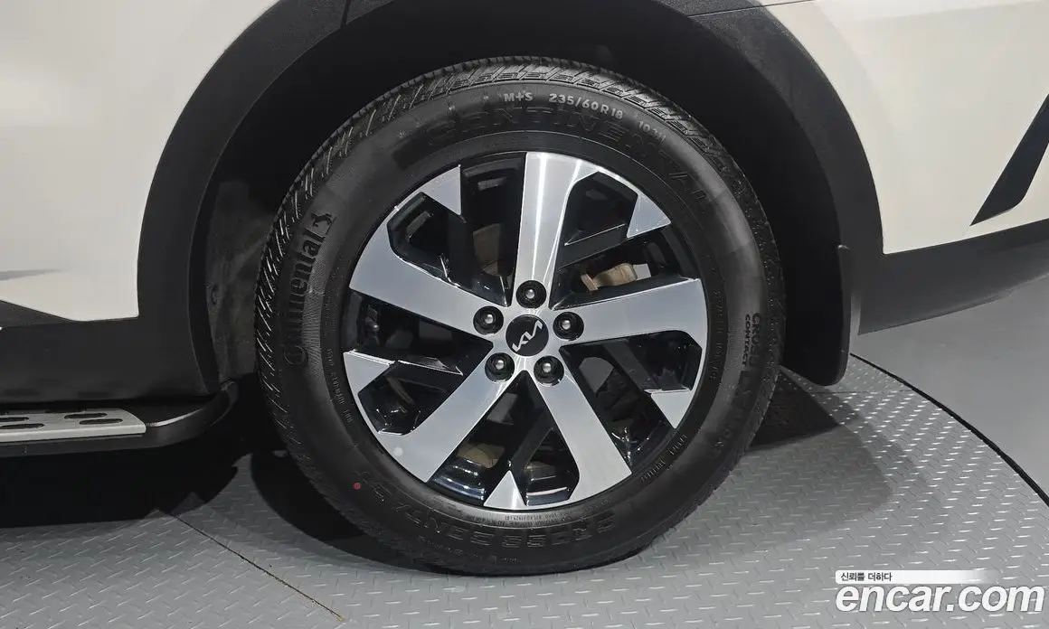 Kia Sorento 2023 2.5 автомат (гидро), фото 7 Kia Sorento 2023 2.5 автомат (гидро), фото 7