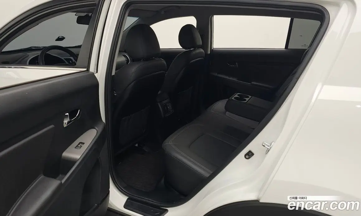 Kia Sportage 2015 2.0 автомат (гидро), фото 15