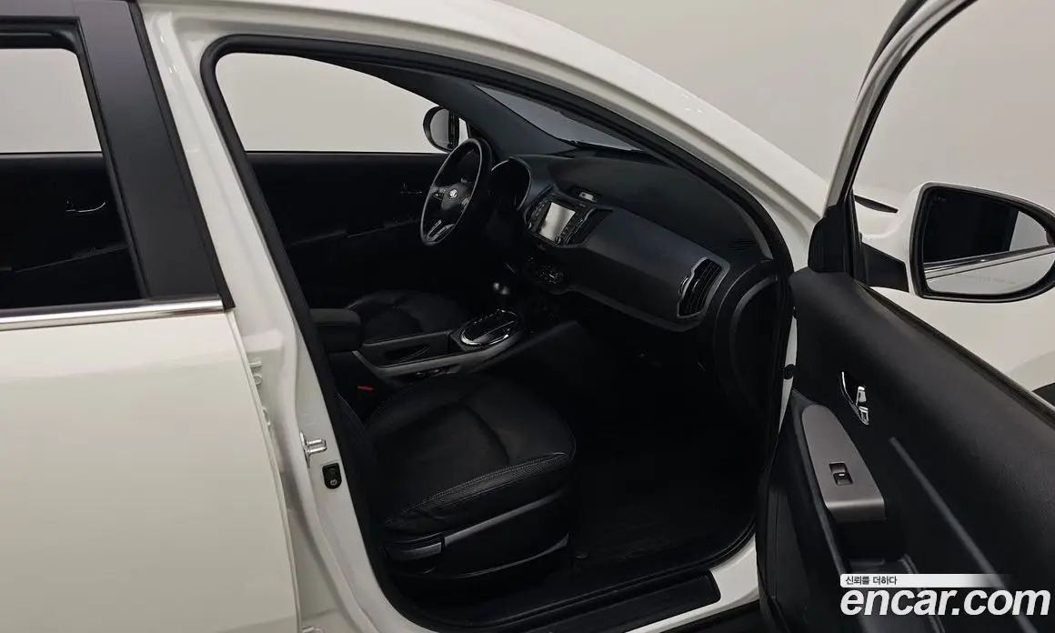 Kia Sportage 2015 2.0 автомат (гидро), фото 16