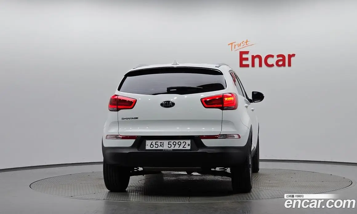 Kia Sportage 2015 2.0 автомат (гидро), фото 3