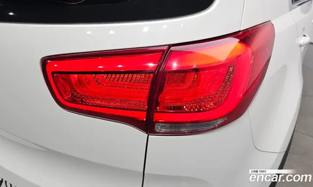 Kia Sportage 2015 2.0 автомат (гидро), миниатюра 8