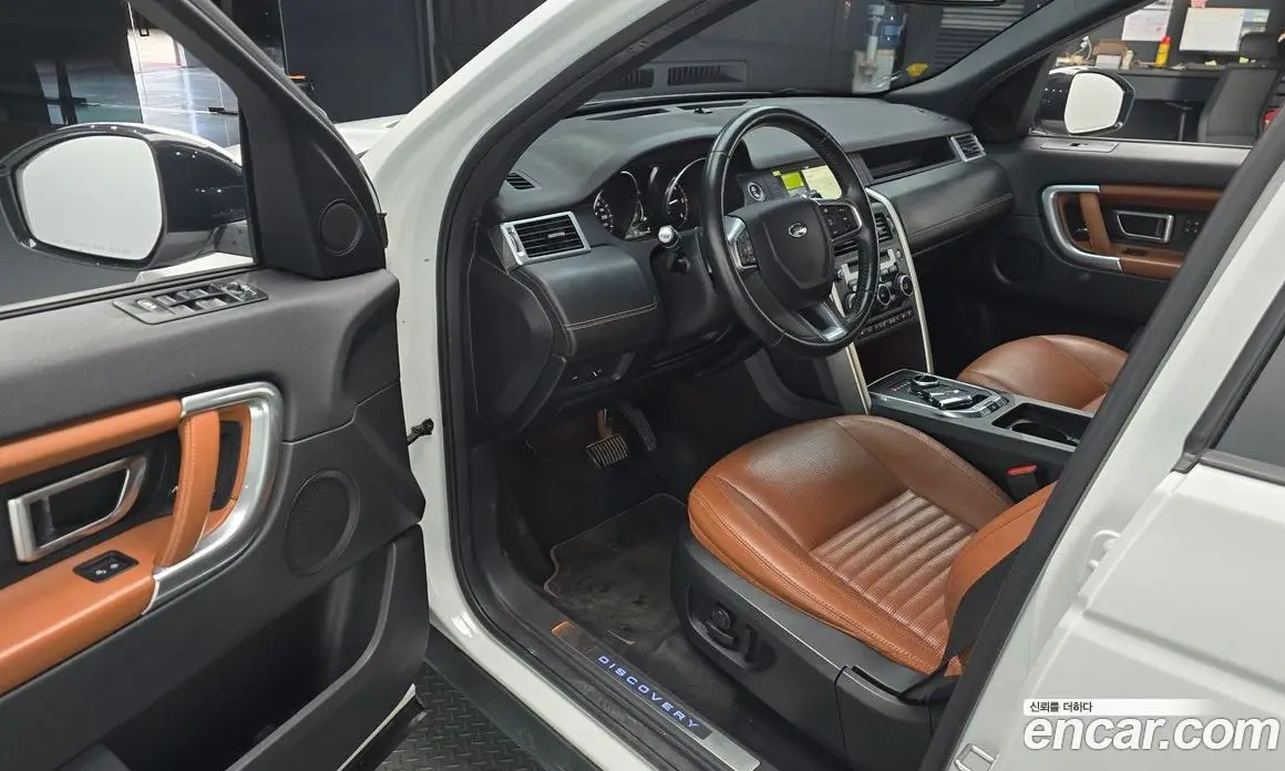 Land Rover Discovery Sport 2017 2.0 автомат (гидро), фото 12
