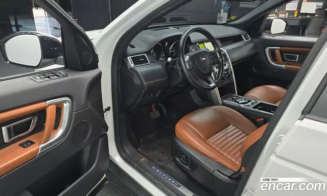 Land Rover Discovery Sport 2017 2.0 автомат (гидро), миниатюра 12