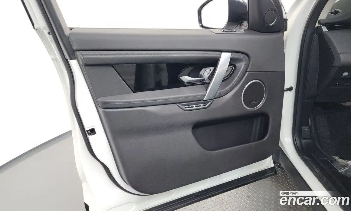 Land Rover Discovery Sport 2020 2.0 автомат (гидро), фото 14 Land Rover Discovery Sport 2020 2.0 автомат (гидро), фото 14