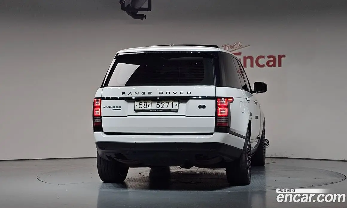 Land Rover Range Rover 2016 4.4 автомат (гидро), фото 4