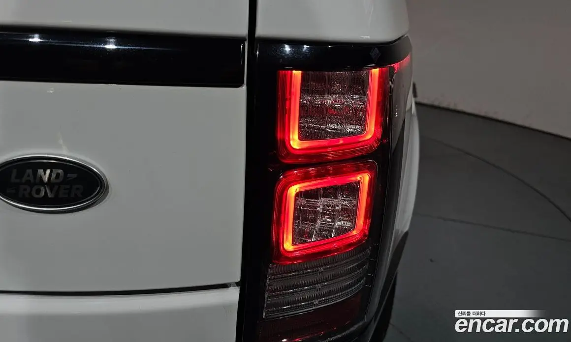 Land Rover Range Rover 2016 4.4 автомат (гидро), фото 9