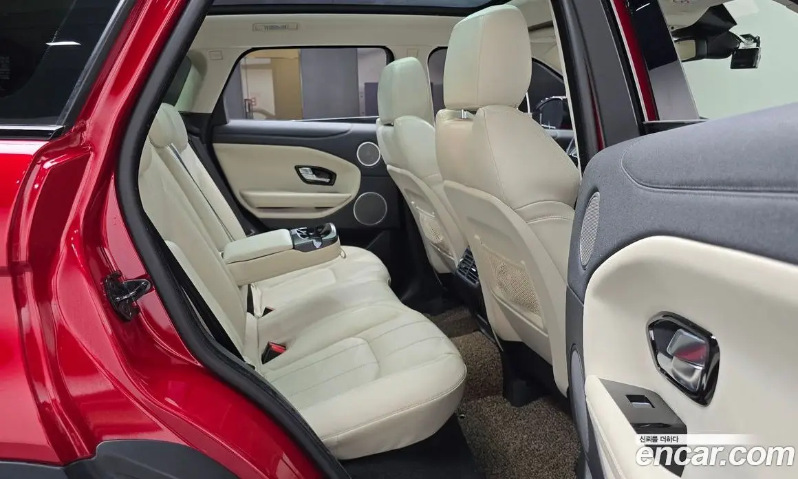 Land Rover Range Rover Evoque 2016 2.0 автомат (гидро), фото 16