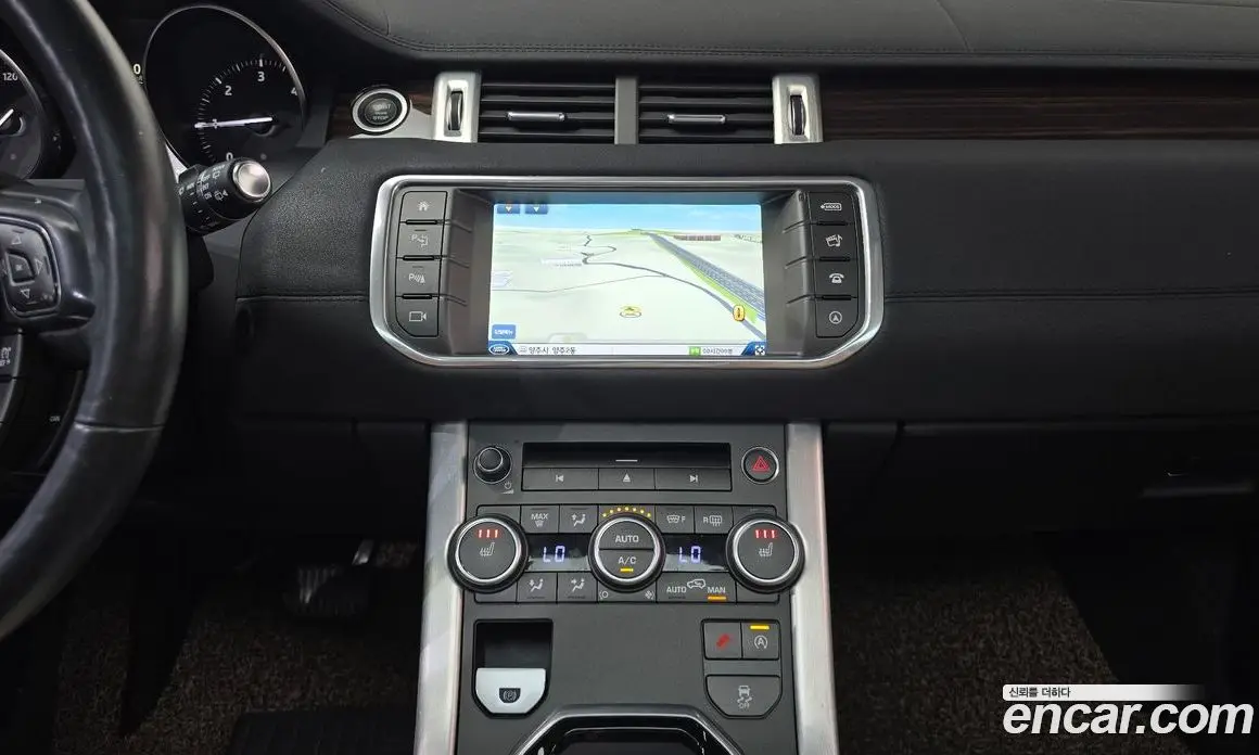 Land Rover Range Rover Evoque 2016 2.0 автомат (гидро), фото 18