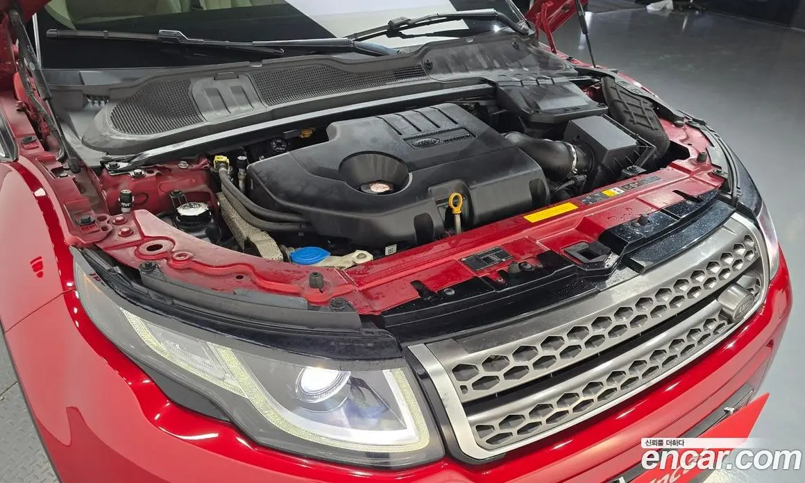 Land Rover Range Rover Evoque 2016 2.0 автомат (гидро), фото 5