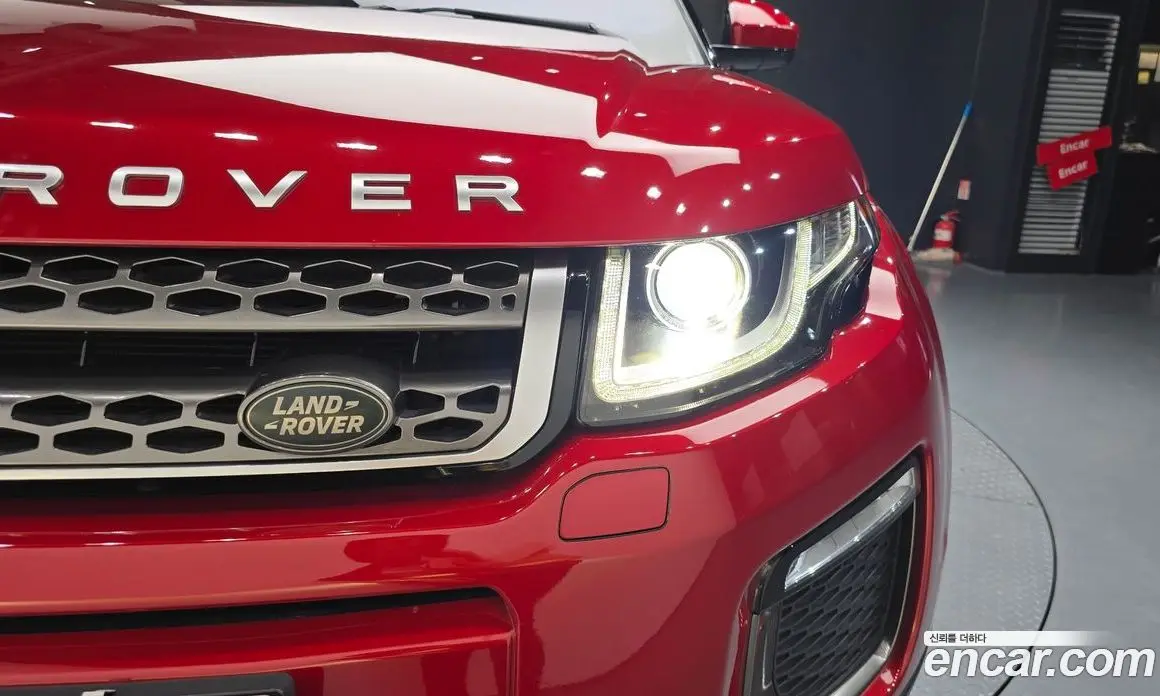 Land Rover Range Rover Evoque 2016 2.0 автомат (гидро), фото 7