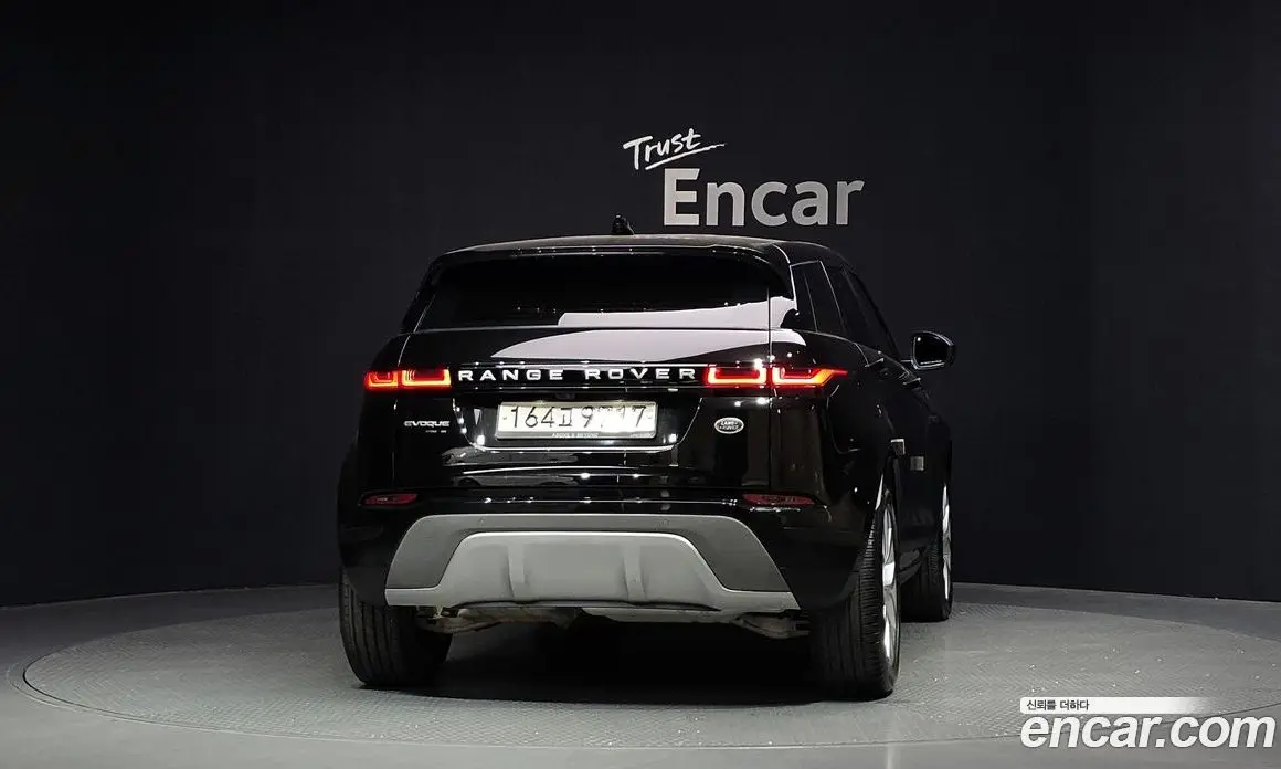 Land Rover Range Rover Evoque 2019 2.0 автомат (гидро), фото 4 Land Rover Range Rover Evoque 2019 2.0 автомат (гидро), фото 4