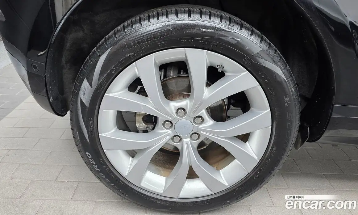 Land Rover Range Rover Evoque 2019 2.0 автомат (гидро), фото 5 Land Rover Range Rover Evoque 2019 2.0 автомат (гидро), фото 5