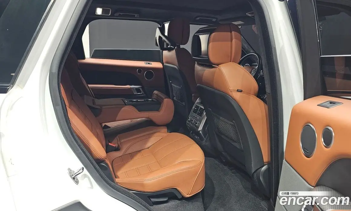 Land Rover Range Rover Sport 2017 3.0 автомат (гидро), фото 16 Land Rover Range Rover Sport 2017 3.0 автомат (гидро), фото 16