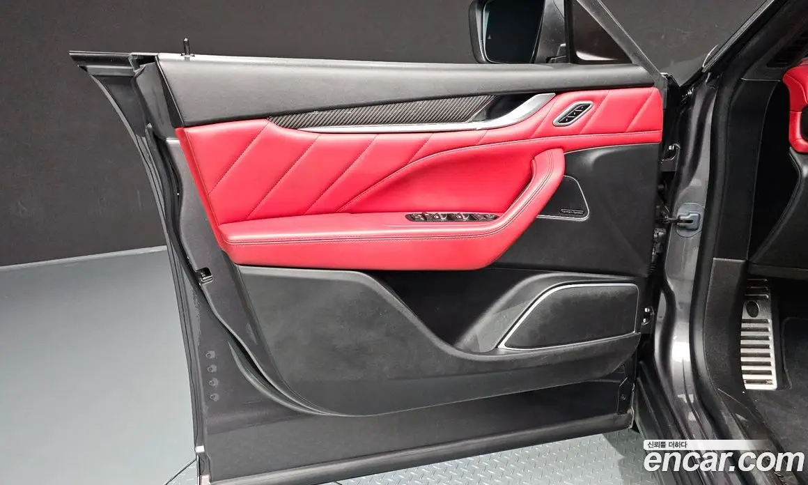 Maserati Levante 2019 3.0 автомат (гидро), фото 14 Maserati Levante 2019 3.0 автомат (гидро), фото 14