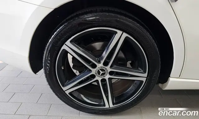 Mercedes-Benz A-Class 2020 2.0 автомат (гидро), миниатюра 5