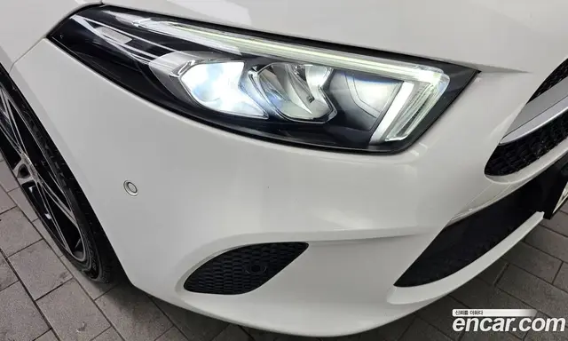 Mercedes-Benz A-Class 2020 2.0 автомат (гидро), миниатюра 8