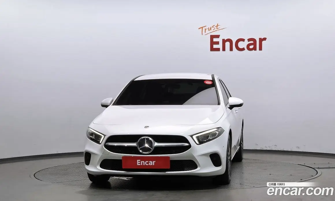 Mercedes-Benz A-Class 2021 2.0 автомат (гидро), фото 3 Mercedes-Benz A-Class 2021 2.0 автомат (гидро), фото 3