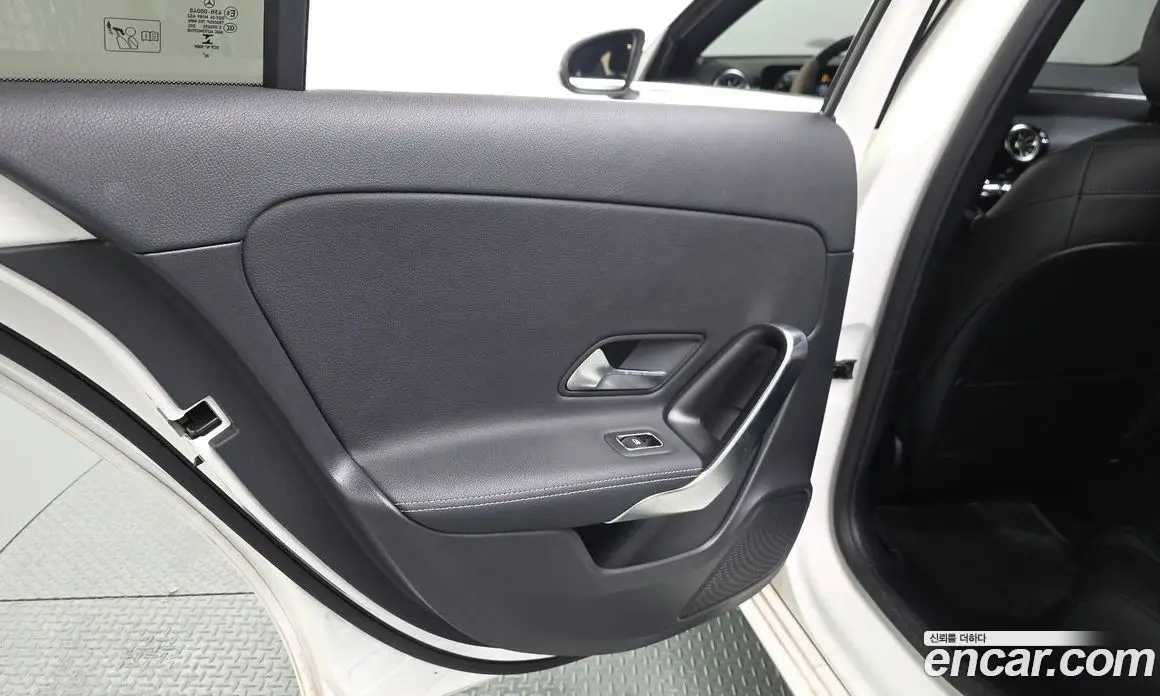 Mercedes-Benz A-Class 2021 1.9 автомат (гидро), фото 15