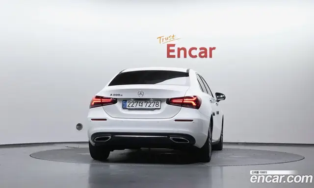Mercedes-Benz A-Class 2021 1.9 автомат (гидро), миниатюра 4
