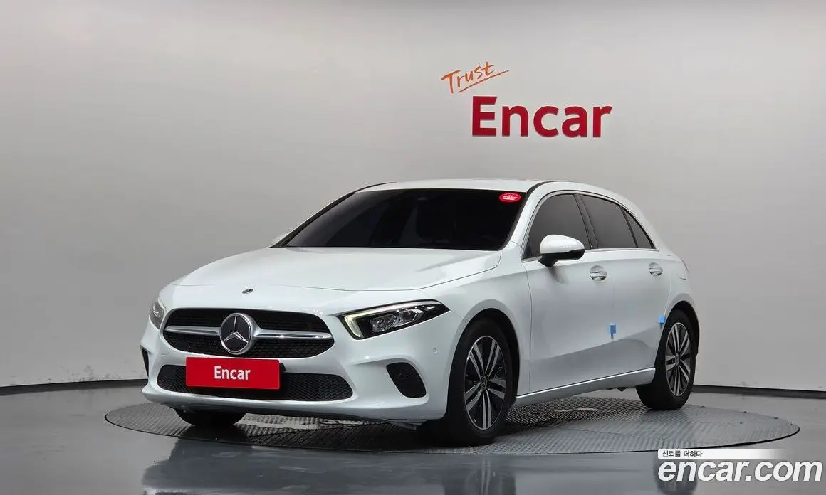 Mercedes-Benz A-Class 2022 2.0 автомат (гидро), фото 1 Mercedes-Benz A-Class 2022 2.0 автомат (гидро), фото 1
