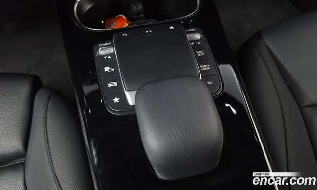 Mercedes-Benz A-Class 2022 2.0 автомат (гидро), миниатюра 12