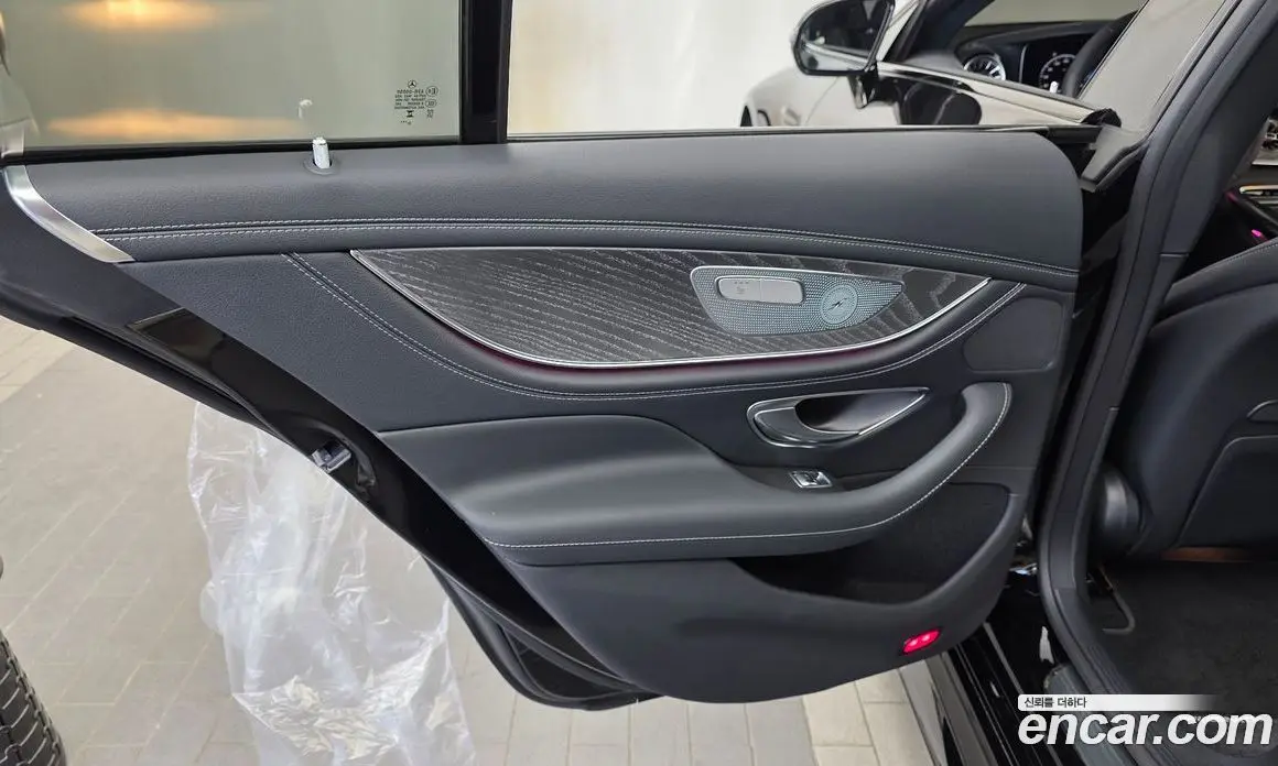 Mercedes-Benz AMG GT 2024 3.0 автомат (гидро), фото 15