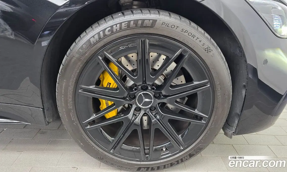 Mercedes-Benz AMG GT 2024 3.0 автомат (гидро), фото 7