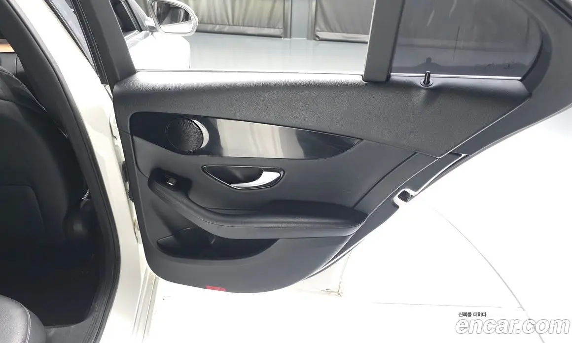 Mercedes-Benz C-Class 2017 2.0 автомат (гидро), фото 15 Mercedes-Benz C-Class 2017 2.0 автомат (гидро), фото 15