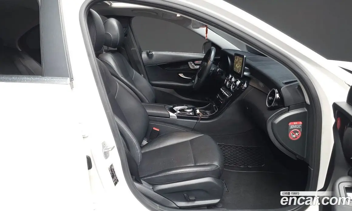 Mercedes-Benz C-Class 2017 2.0 автомат (гидро), фото 17 Mercedes-Benz C-Class 2017 2.0 автомат (гидро), фото 17