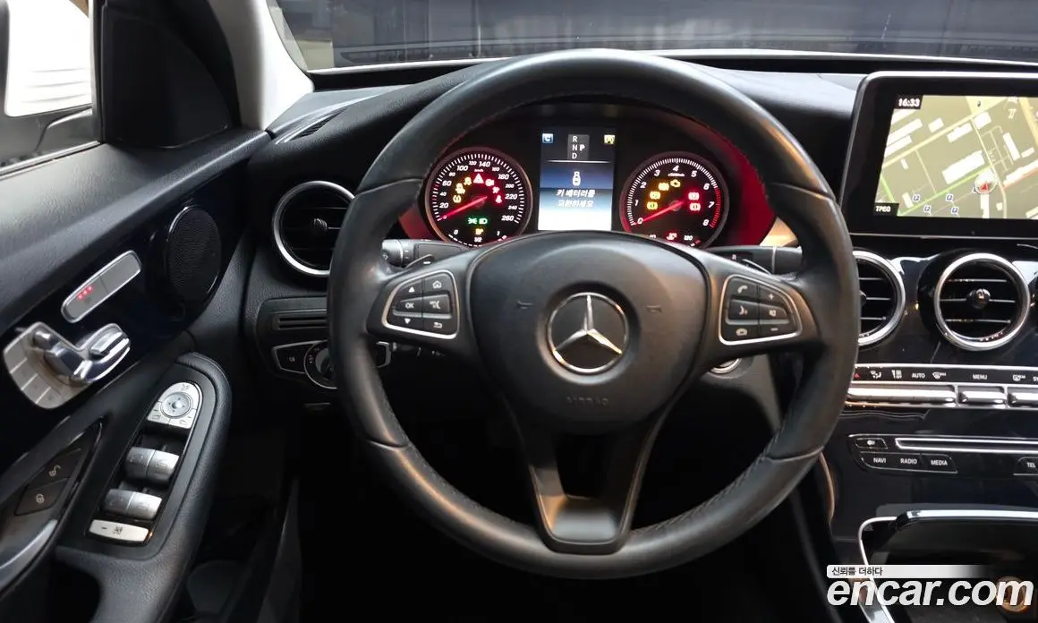 Mercedes-Benz C-Class 2017 2.0 автомат (гидро), фото 19 Mercedes-Benz C-Class 2017 2.0 автомат (гидро), фото 19
