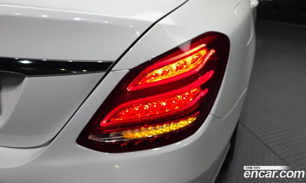 Mercedes-Benz C-Class 2017 2.0 автомат (гидро), фото 9 Mercedes-Benz C-Class 2017 2.0 автомат (гидро), фото 9