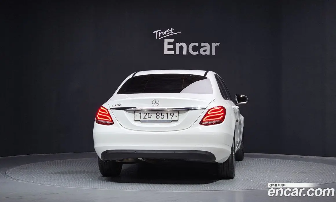Mercedes-Benz C-Class 2017 2.0 автомат (гидро), фото 4 Mercedes-Benz C-Class 2017 2.0 автомат (гидро), фото 4