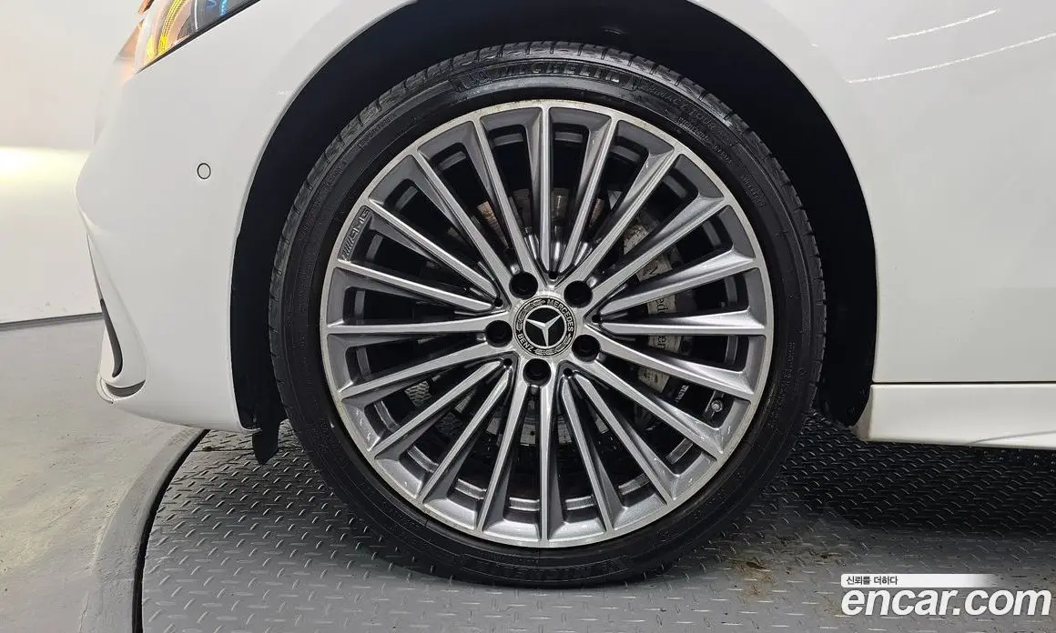 Mercedes-Benz C-Class 2022 2.0 автомат (гидро), фото 5