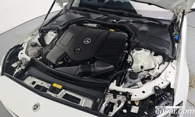 Mercedes-Benz C-Class 2022 2.0 автомат (гидро), миниатюра 6