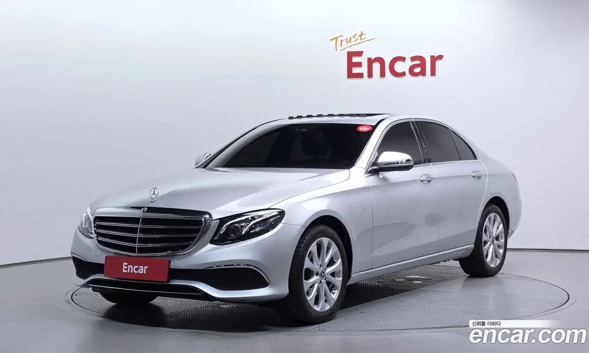 Mercedes-Benz E-Class 2018 1.9 автомат (гидро), фото 1 Mercedes-Benz E-Class 2018 1.9 автомат (гидро), фото 1