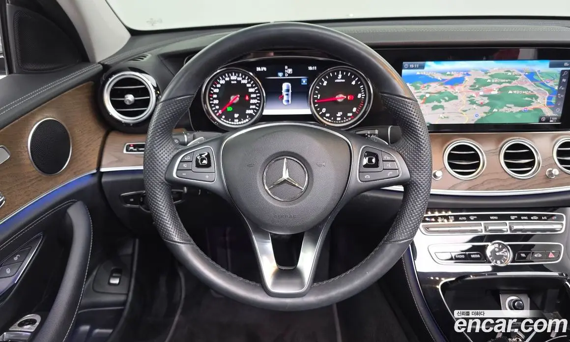 Mercedes-Benz E-Class 2018 1.9 автомат (гидро), фото 19 Mercedes-Benz E-Class 2018 1.9 автомат (гидро), фото 19