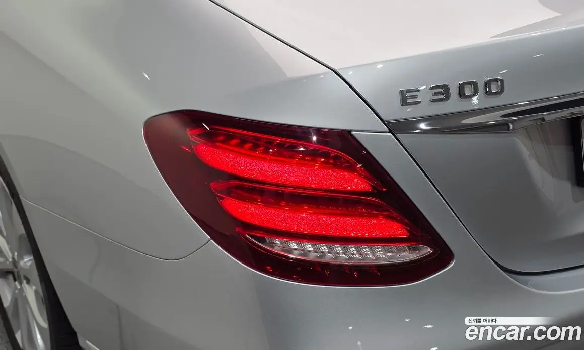Mercedes-Benz E-Class 2018 1.9 автомат (гидро), фото 9 Mercedes-Benz E-Class 2018 1.9 автомат (гидро), фото 9