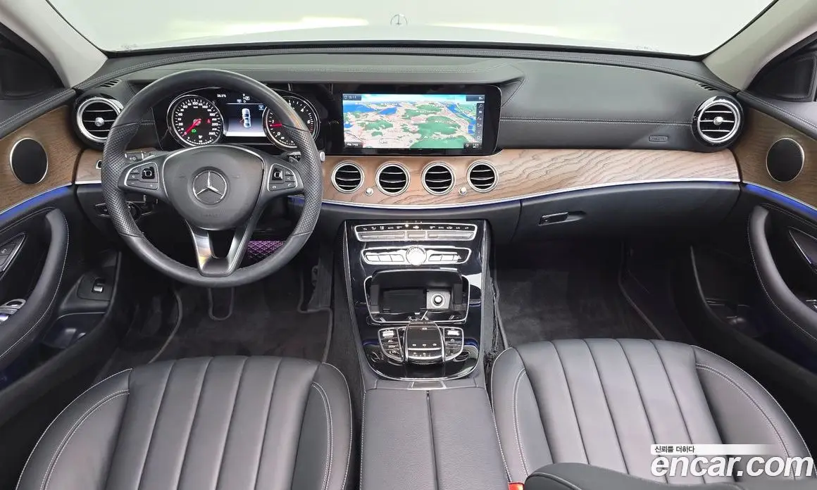 Mercedes-Benz E-Class 2018 1.9 автомат (гидро), фото 10 Mercedes-Benz E-Class 2018 1.9 автомат (гидро), фото 10
