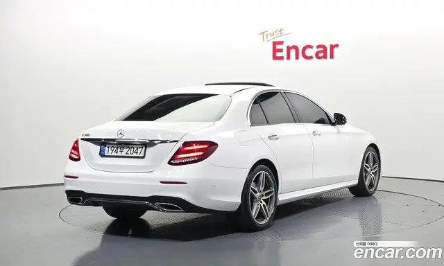 Mercedes-Benz E-Class 2019 2.0 автомат (гидро), миниатюра 2