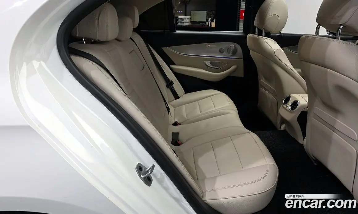 Mercedes-Benz E-Class 2019 2.0 автомат (гидро), фото 18