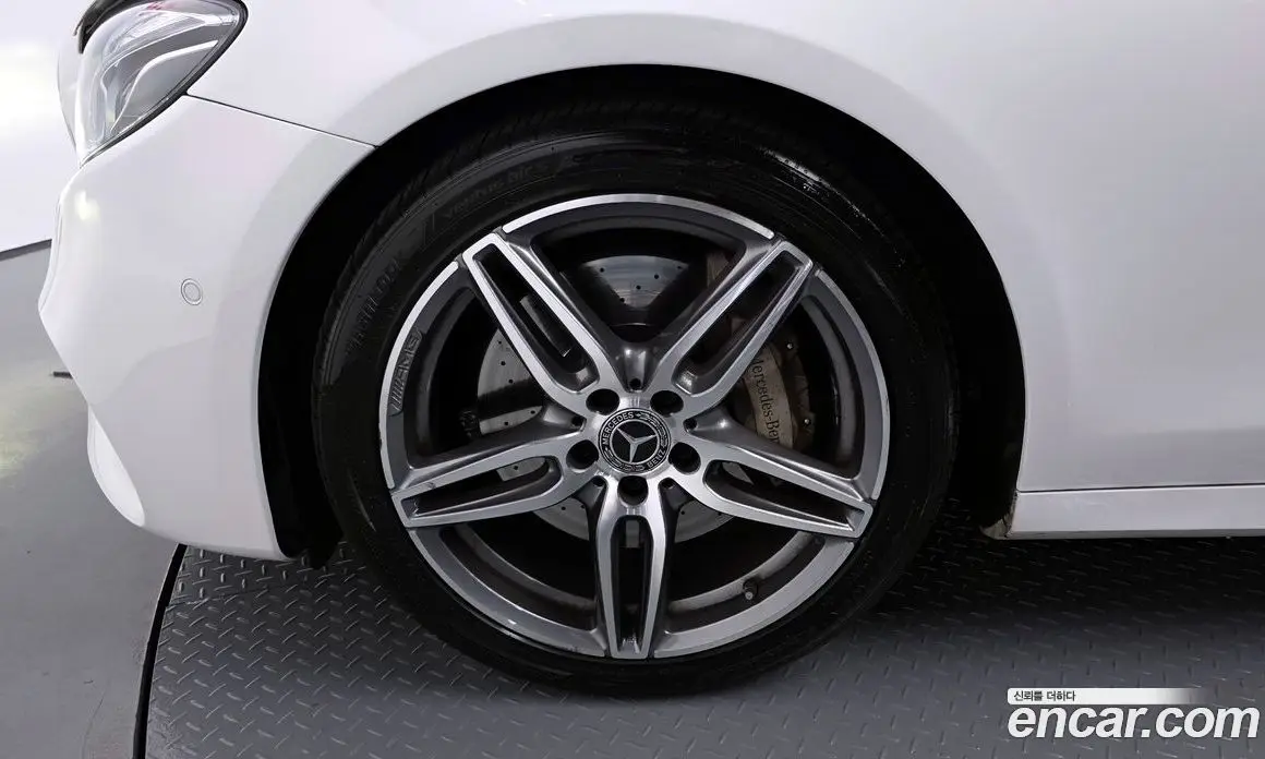 Mercedes-Benz E-Class 2019 2.0 автомат (гидро), фото 5