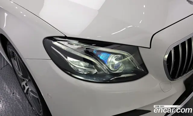 Mercedes-Benz E-Class 2019 2.0 автомат (гидро), миниатюра 8